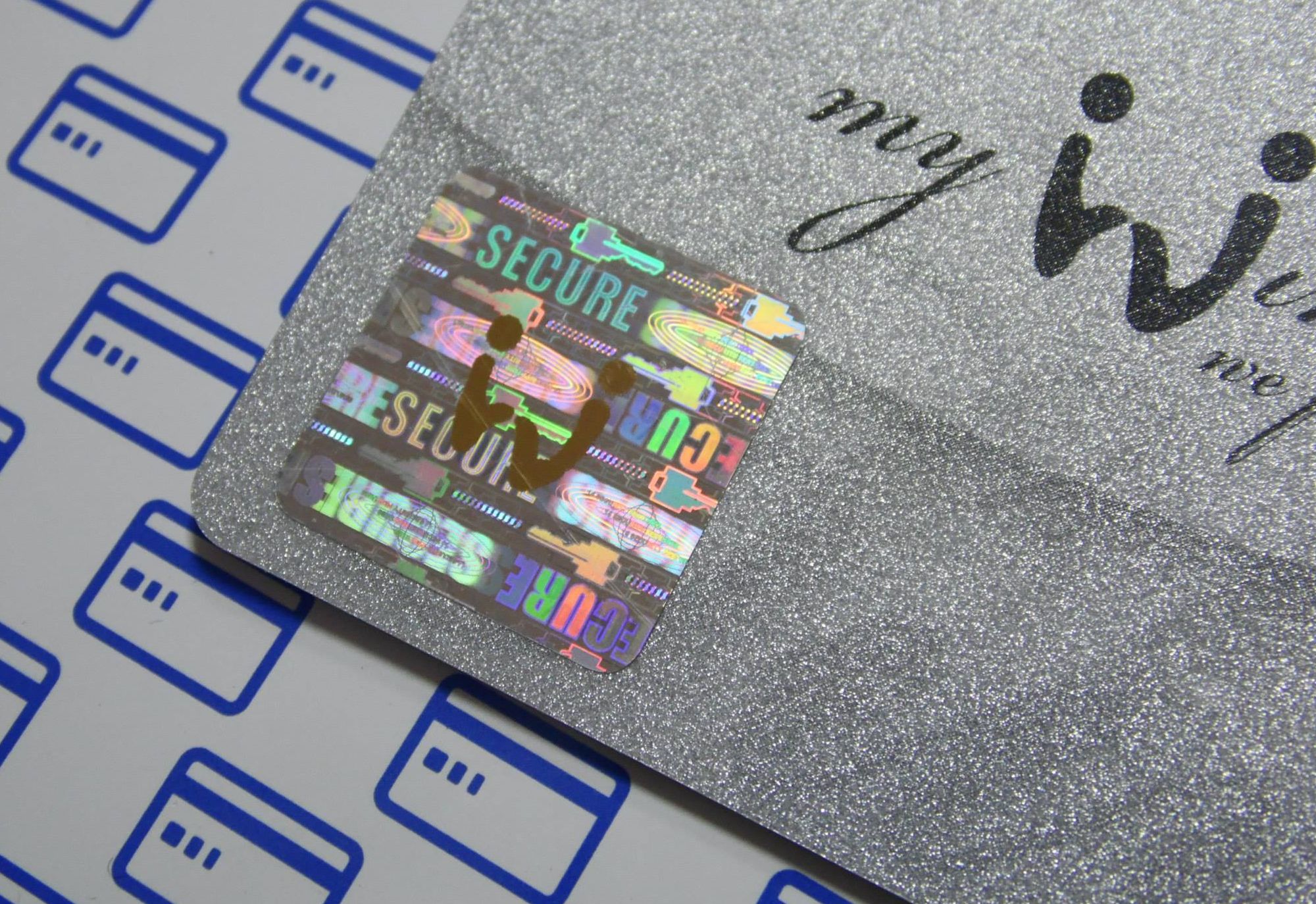 kunststoffkarten mit hologramm